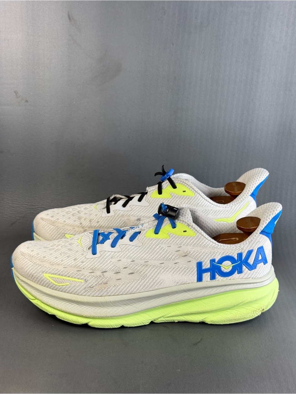 Hoka One One Clifton 9 Stardust Electric Grey sneaker shoes men’s size 15